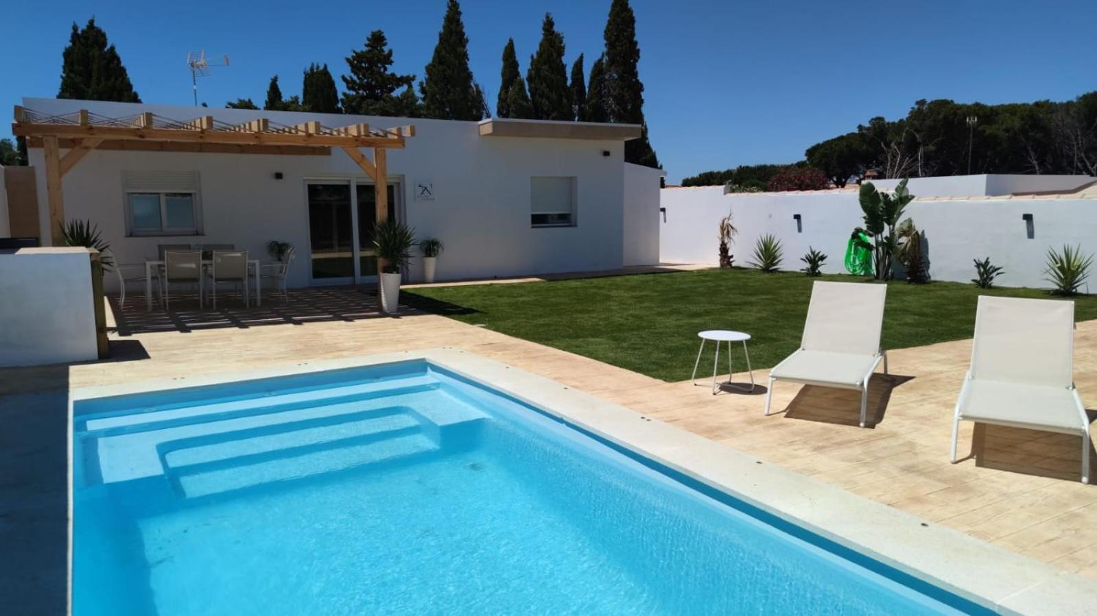 Villa PALAPA GARDEN, muy cerca del mar, con piscina privada Chiclana de la Frontera Camera foto